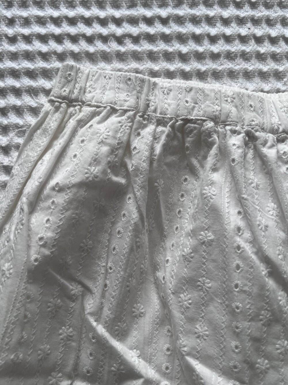 Il Porticciolo Women's Cotton Eyelet Midi Skirt - Picture 3 of 5